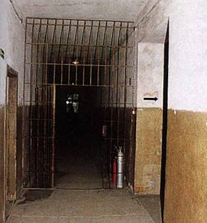 點(diǎn)擊到歷史的今天年月日波蘭把奧斯威辛集中營改為紀(jì)念館圖片來源歷史上的今天